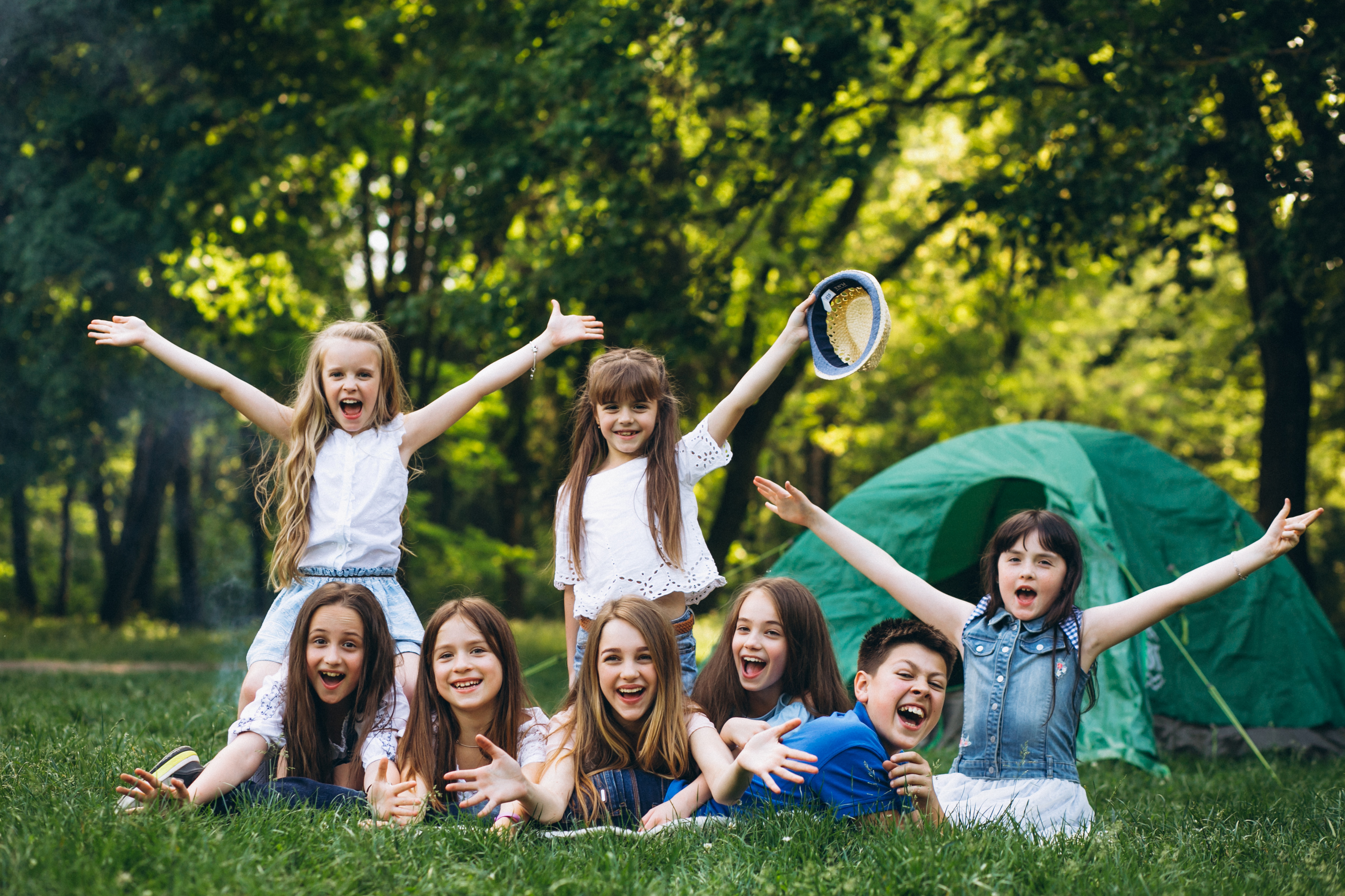 group girls camping forest